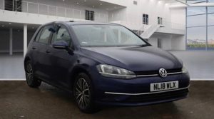 Used 2018 BLUE VOLKSWAGEN GOLF Hatchback 1.0 SE TSI BLUEMOTION TECHNOLOGY 5d 109 BHP (reg. 2018-04-16) for sale in Wilmslow