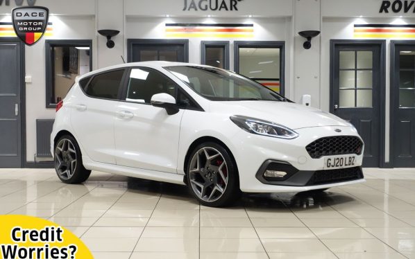 Used 2020 WHITE FORD FIESTA Hatchback 1.5 ST-2 5d 198 BHP (reg. 2020-06-01) for sale in Wilmslow
