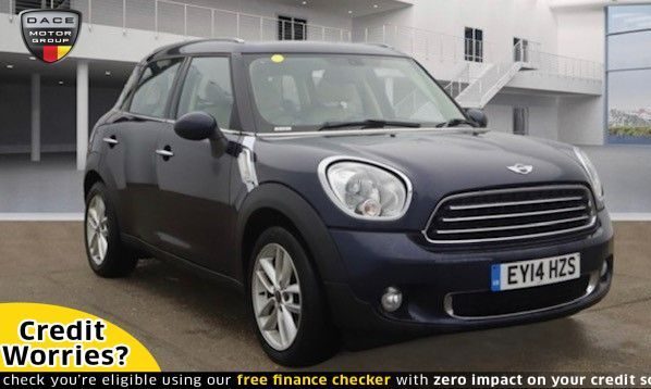 Used 2014 BLUE MINI COUNTRYMAN Hatchback 1.6 COOPER 5d AUTO 122 BHP (reg. 2014-03-01) for sale in Wilmslow