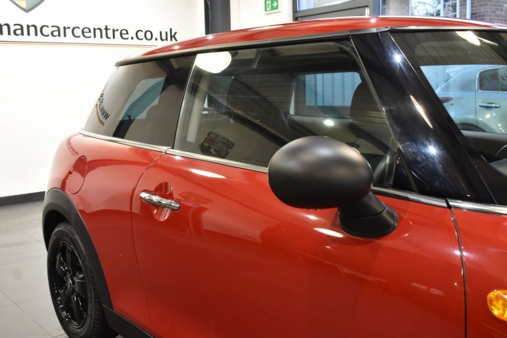 Used_2014_RED_MINI_HATCH-ONE_1