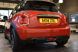 Used_2014_RED_MINI_HATCH-ONE_1