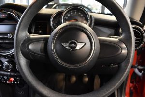 Used_2014_RED_MINI_HATCH-ONE_1