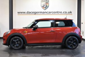 Used_2014_RED_MINI_HATCH-ONE_1