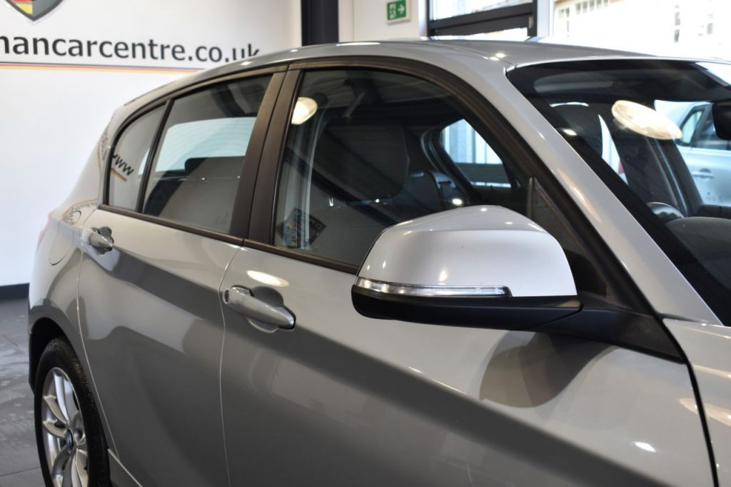 Used_2014_SILVER_BMW_1-SERIES_2
