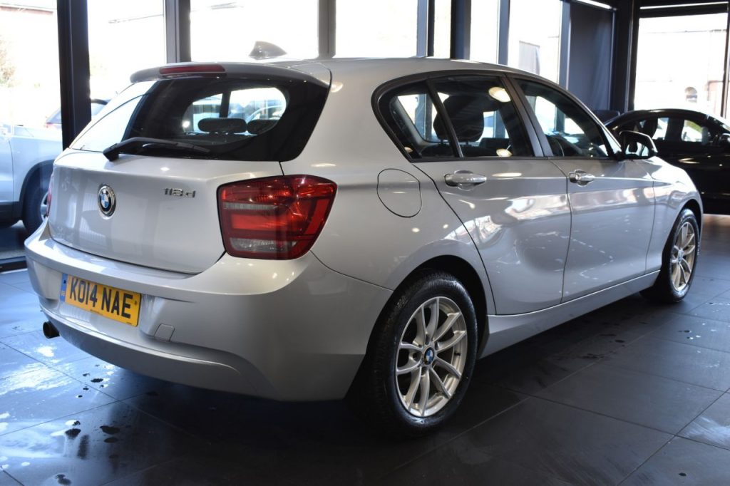 Used_2014_SILVER_BMW_1-SERIES_2