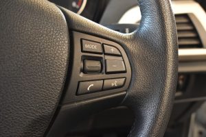 Used_2014_SILVER_BMW_1-SERIES_2