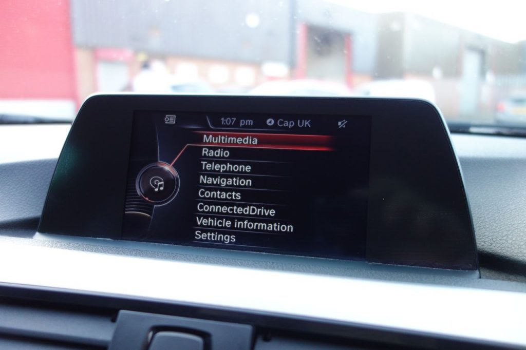 Used_2015_BLACK_BMW_3-SERIES_3