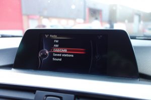 Used_2015_BLACK_BMW_3-SERIES_3