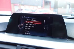 Used_2015_BLACK_BMW_3-SERIES_3