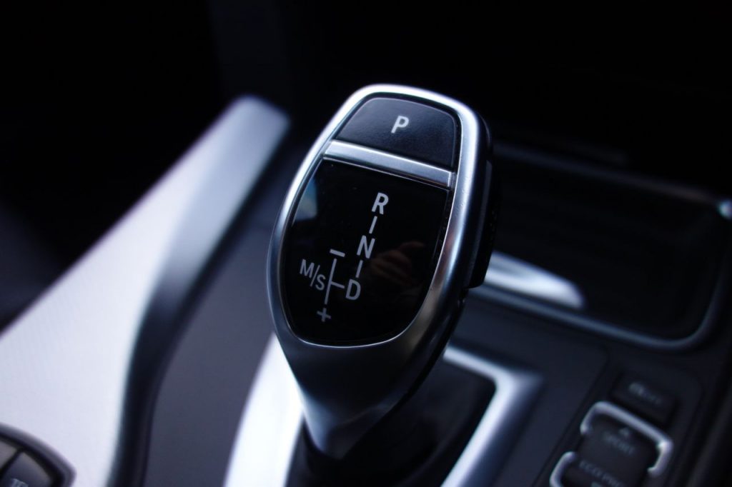 Used_2015_BLACK_BMW_3-SERIES_3