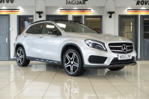 Used 2015 SILVER MERCEDES-BENZ GLA-CLASS Estate 2.1 GLA 200 D 4MATIC AMG LINE PREMIUM PLUS 5d AUTO 134 BHP (reg. 2015-12-31) for sale in Wilmslow
