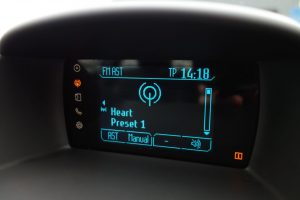 Used_2015_WHITE_FORD_FIESTA_1
