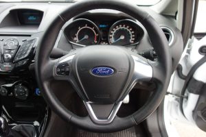Used_2015_WHITE_FORD_FIESTA_1
