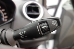Used_2015_WHITE_FORD_FIESTA_1