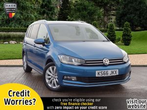 Used 2016 BLUE VOLKSWAGEN TOURAN MPV 2.0 SEL TDI BLUEMOTION TECHNOLOGY 5d AUTO 148 BHP (reg. 2016-12-16) for sale in Stockport