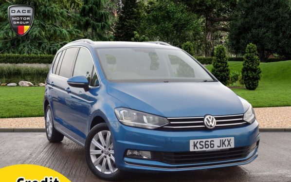 Used 2016 BLUE VOLKSWAGEN TOURAN MPV 2.0 SEL TDI BLUEMOTION TECHNOLOGY 5d AUTO 148 BHP (reg. 2016-12-16) for sale in Stockport