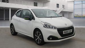 Used 2016 WHITE PEUGEOT 208 Hatchback 1.2 PURETECH XS LIME 3d 82 BHP (reg. 2016-04-30) for sale in Stockport