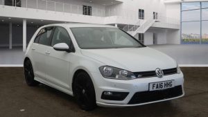 Used 2016 WHITE VOLKSWAGEN GOLF Hatchback 1.4 R-LINE TSI ACT BLUEMOTION TECHNOLOGY 5d 148 BHP (reg. 2016-07-29) for sale in Stockport