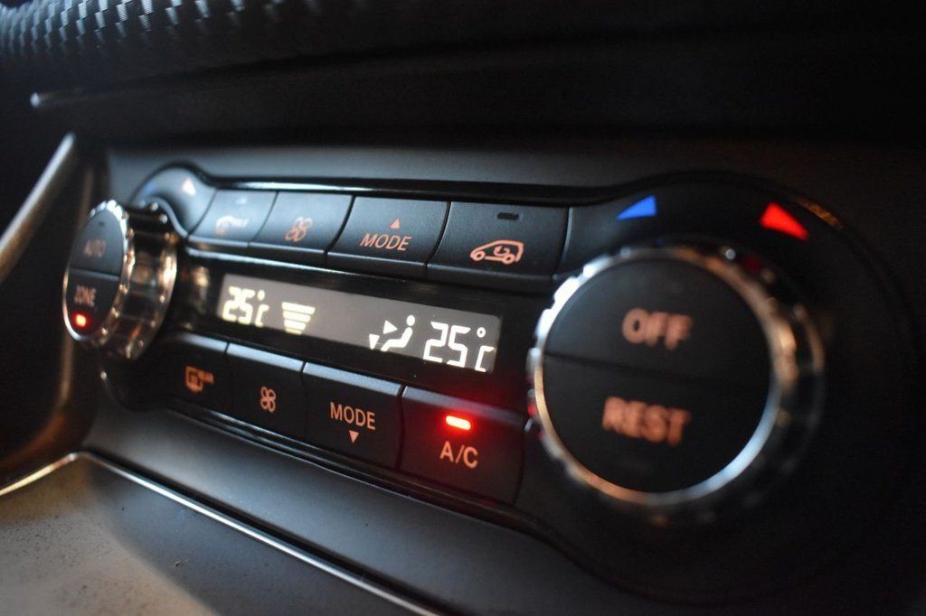 Used_2017_BLACK_MERCEDES-BENZ_A-CLASS_2
