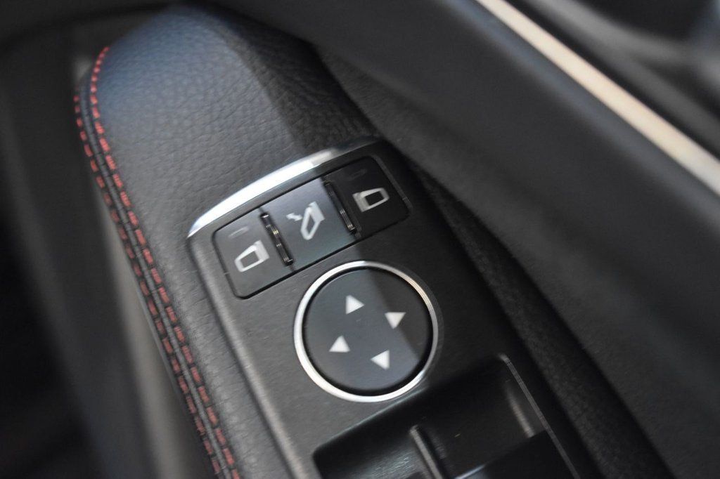 Used_2017_BLACK_MERCEDES-BENZ_A-CLASS_2