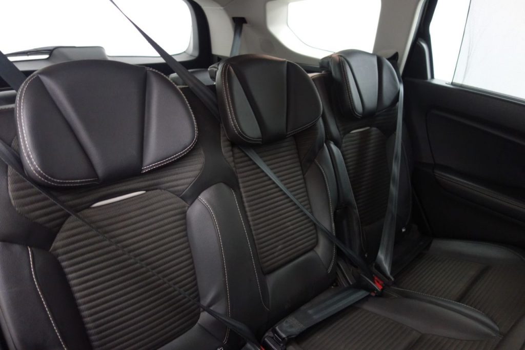 Used_2017_BLACK_RENAULT_GRAND-SCENIC_1