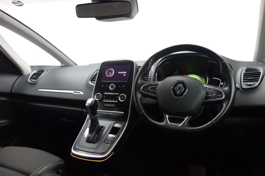 Used_2017_BLACK_RENAULT_GRAND-SCENIC_1