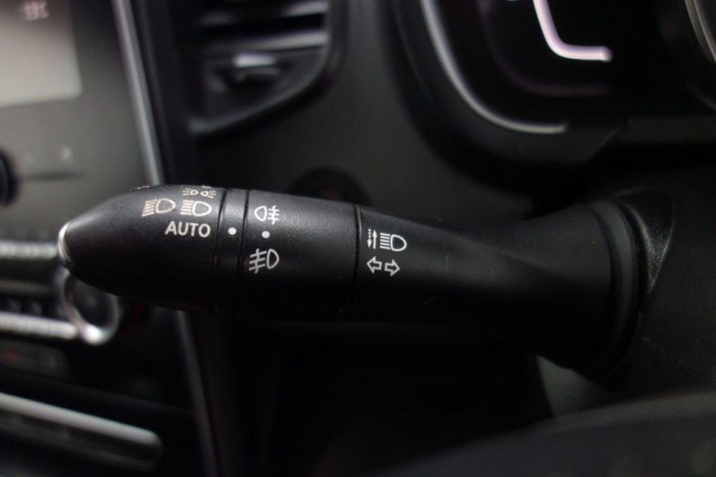 Used_2017_BLACK_RENAULT_GRAND-SCENIC_1