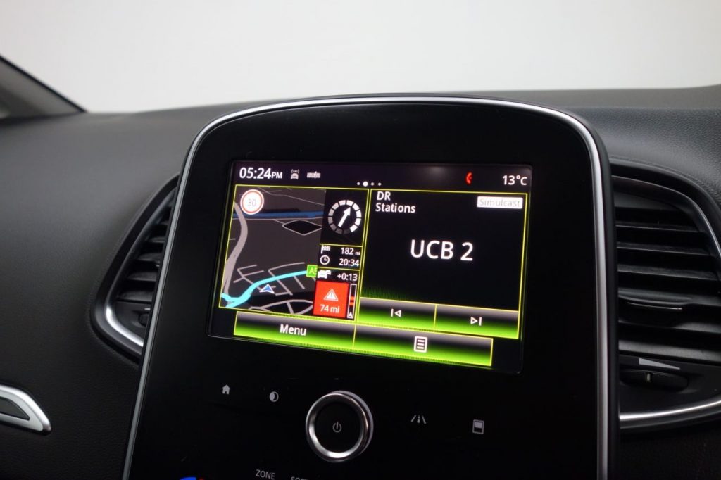 Used_2017_BLACK_RENAULT_GRAND-SCENIC_1