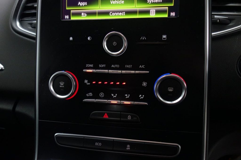 Used_2017_BLACK_RENAULT_GRAND-SCENIC_1