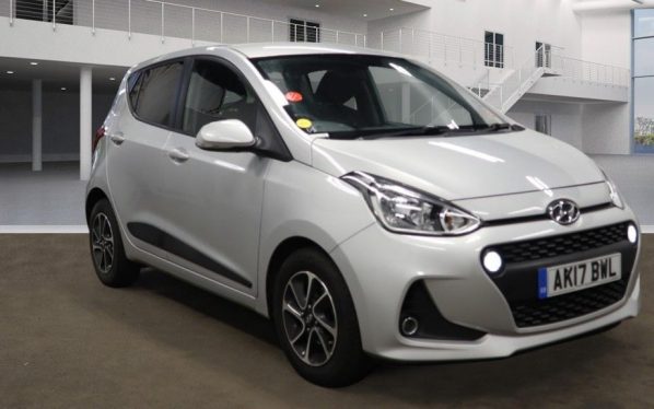 Used 2017 SILVER HYUNDAI I10 Hatchback 1.0 PREMIUM 5d 65 BHP (reg. 2017-04-28) for sale in Stockport