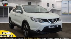 Used 2017 WHITE NISSAN QASHQAI Hatchback 1.5 N-CONNECTA DCI 5d 108 BHP (reg. 2017-05-31) for sale in Wilmslow