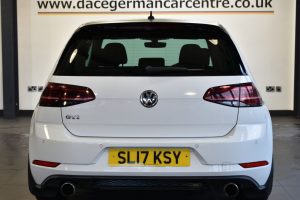 Used_2017_WHITE_VOLKSWAGEN_GOLF_2
