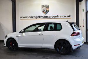 Used_2017_WHITE_VOLKSWAGEN_GOLF_2