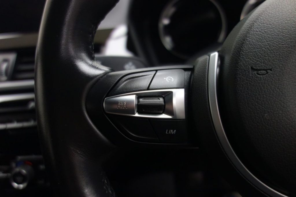Used_2018_GOLD_BMW_X2_2