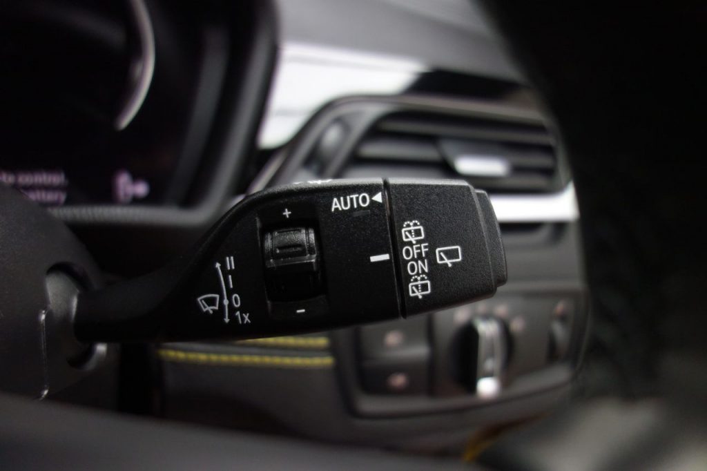 Used_2018_GOLD_BMW_X2_2