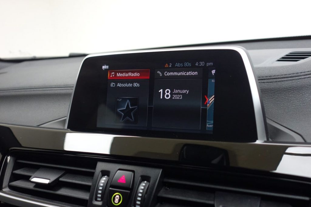 Used_2018_GOLD_BMW_X2_2