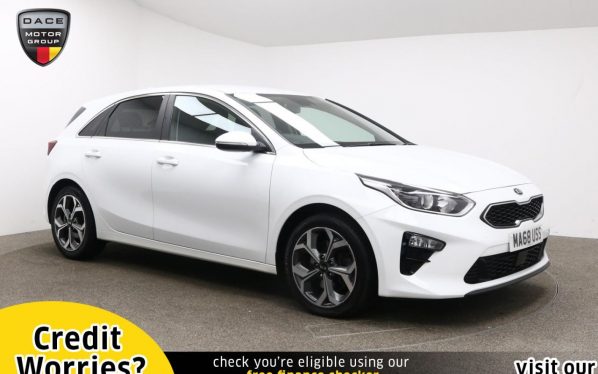 Used 2018 WHITE KIA CEED Hatchback 1.6 CRDI 3 ISG 5d 114 BHP (reg. 2018-09-25) for sale in Manchester