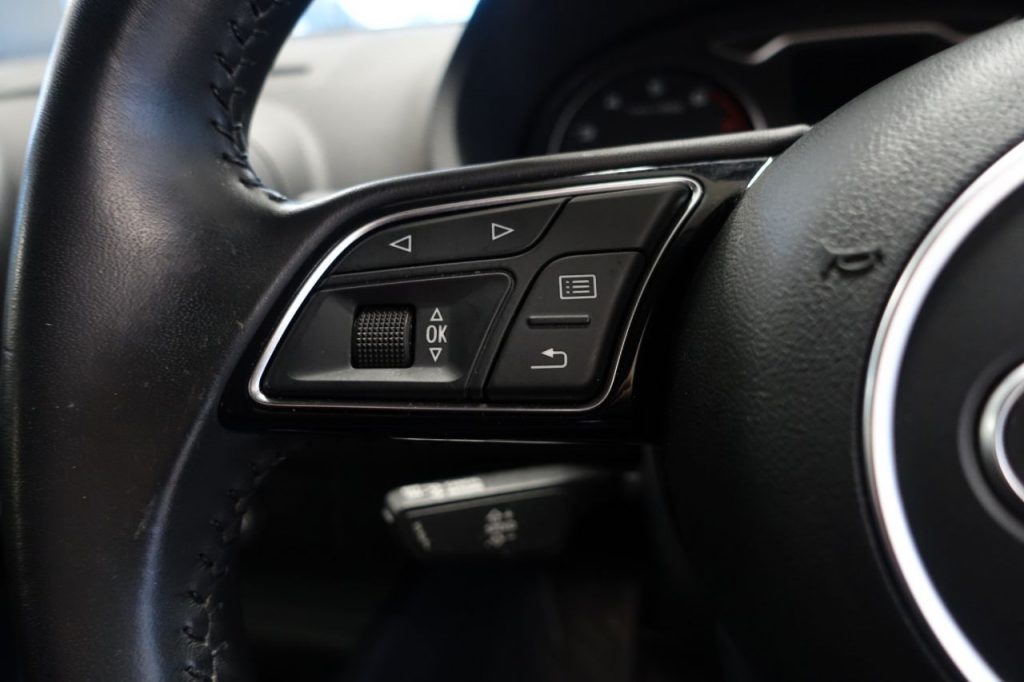 Used_2019_BLACK_AUDI_A3_1