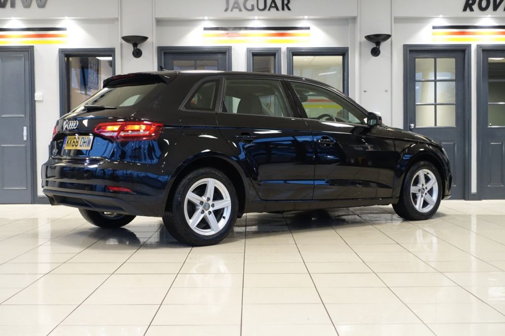 Used_2019_BLACK_AUDI_A3_1