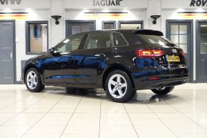 Used_2019_BLACK_AUDI_A3_1