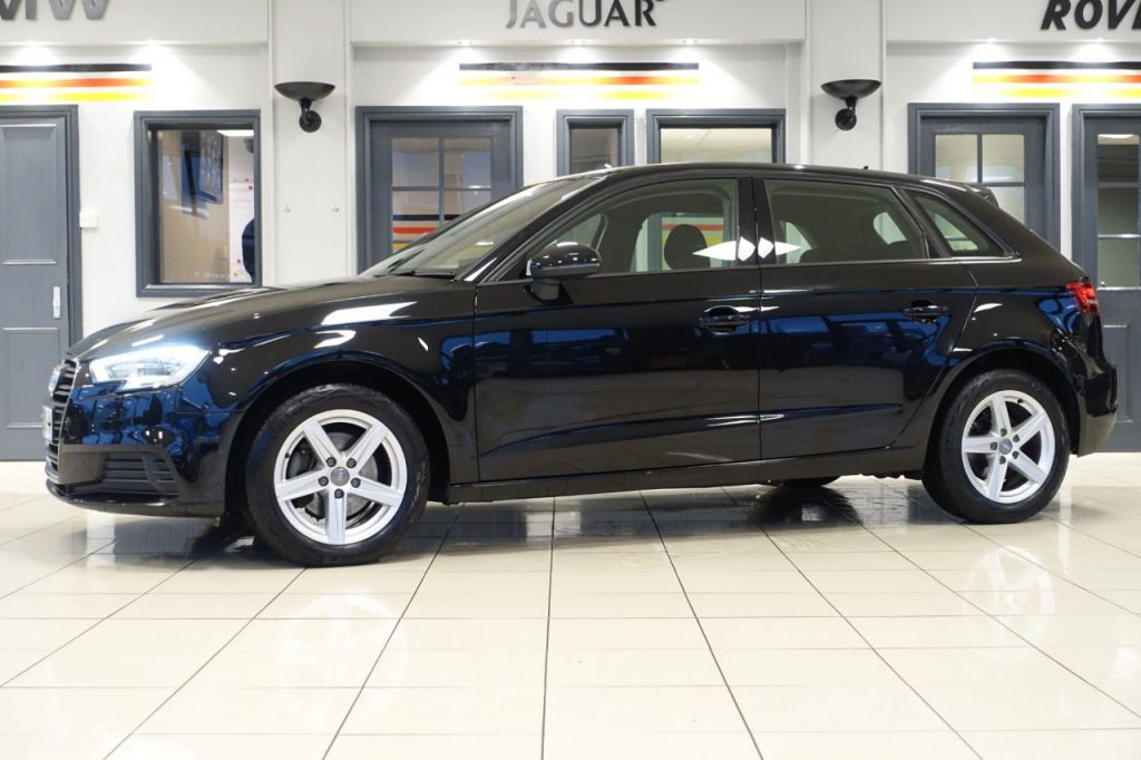 Used_2019_BLACK_AUDI_A3_1