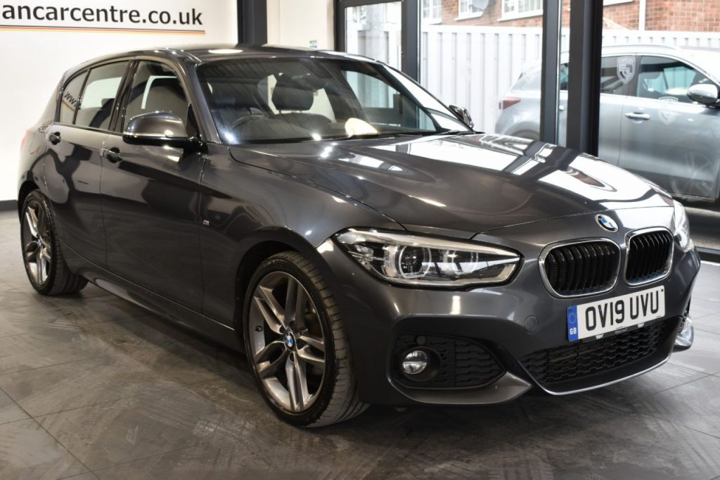 Used_2019_GREY_BMW_1-SERIES_1