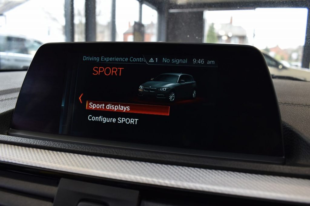 Used_2019_GREY_BMW_1-SERIES_1