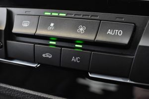 Used_2019_GREY_BMW_1-SERIES_1