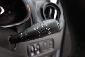 Used_2019_SILVER_RENAULT_CLIO_1