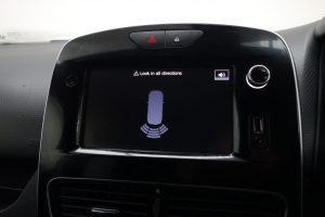 Used_2019_SILVER_RENAULT_CLIO_1