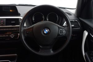 Used_2019_WHITE_BMW_1-SERIES_2
