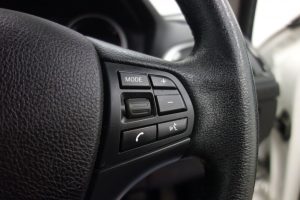 Used_2019_WHITE_BMW_1-SERIES_2