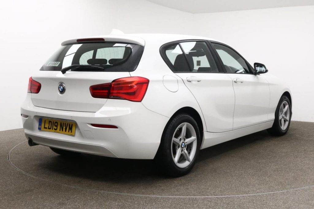 Used_2019_WHITE_BMW_1-SERIES_2