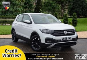 Used 2019 WHITE VOLKSWAGEN T-CROSS Hatchback 1.0 S TSI 5d 94 BHP (reg. 2019-12-17) for sale in Stockport